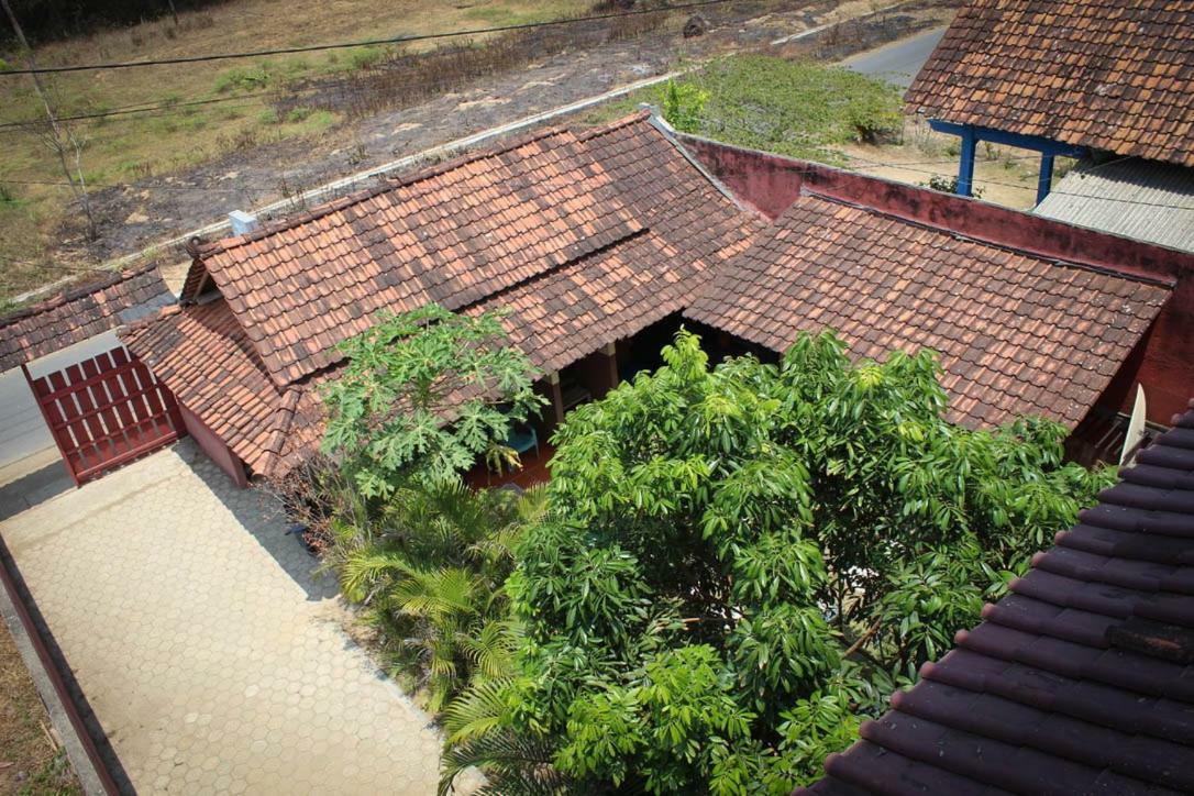 Harrys Oceanhouse 2 Pacitan Leilighet Eksteriør bilde